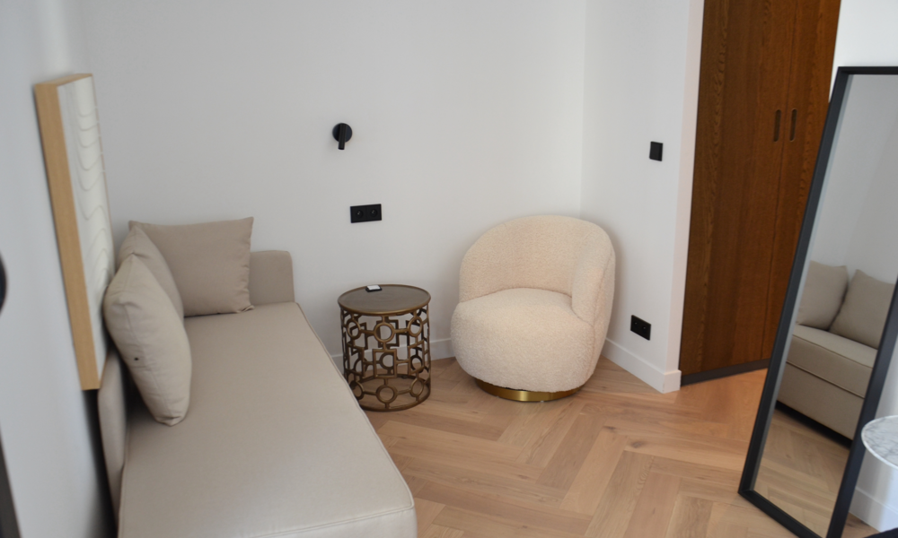 Appartement rénové et meublé de 2 chambres - 11/14