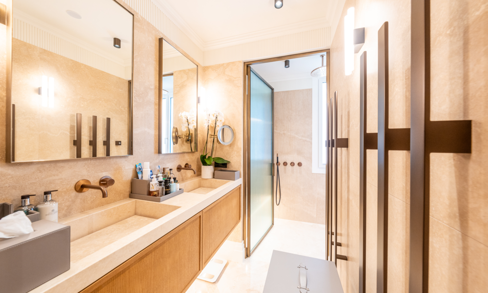 Appartement luxueusement rénové avec vue sur la mer - 11/14