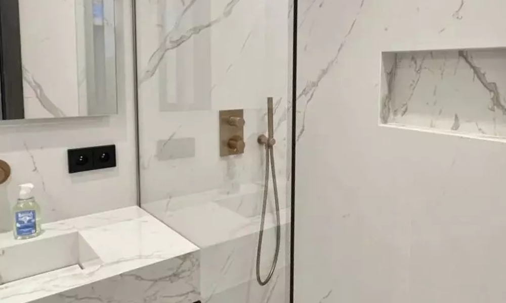 Appartement rénové et meublé de 2 chambres - 9/14