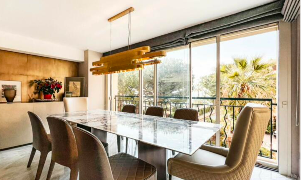 Appartement rénové de 4 chambres avec vue sur la mer - 3/12